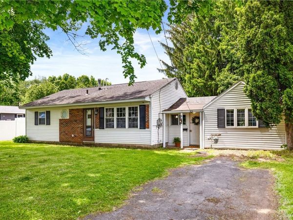 5 Walnut Drive , Whitesboro, NY 13492