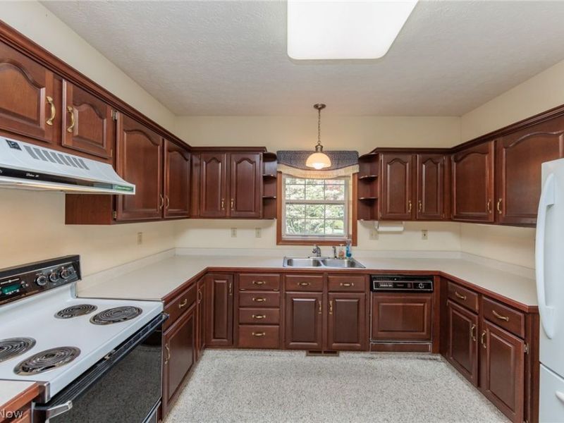 818 Shagbark Trail , Medina, OH 44256 Photo 15