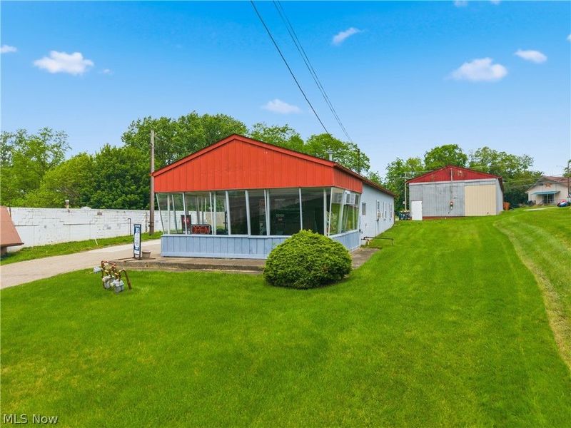 764 College Street , Wadsworth, OH 44281 Photo 3