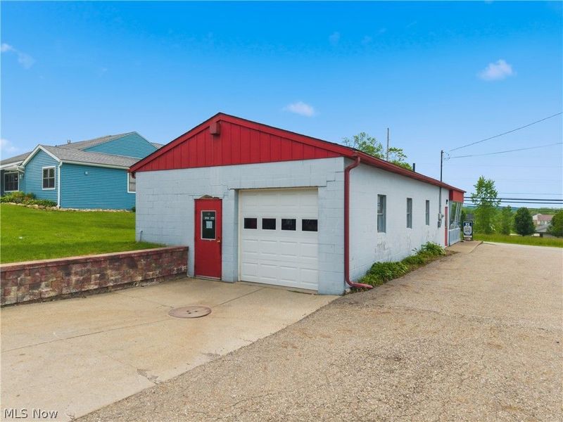 764 College Street , Wadsworth, OH 44281 Photo 4