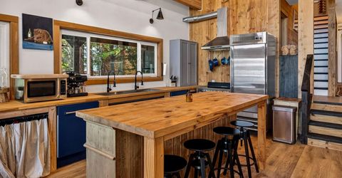 830 Peninsula Drive, Lake Almanor, CA 96137 Photo