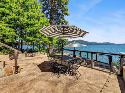 830 Peninsula Drive, Lake Almanor, CA 96137 Photo