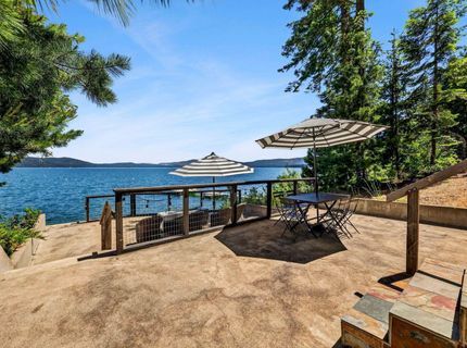 830 Peninsula Drive, Lake Almanor, CA 96137 Photo