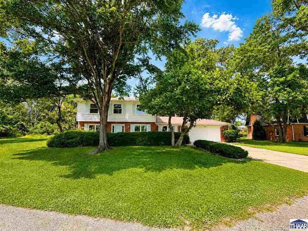 1897 E Crystal Creek Drive, Terre Haute, IN 47802