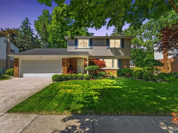 495 Springbrook Crescent, Saline, MI 48176