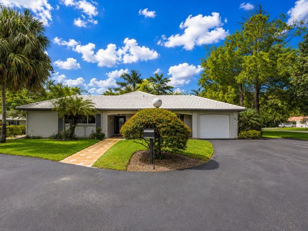 1019 E Cypress Drive, Pompano Beach, FL 33069