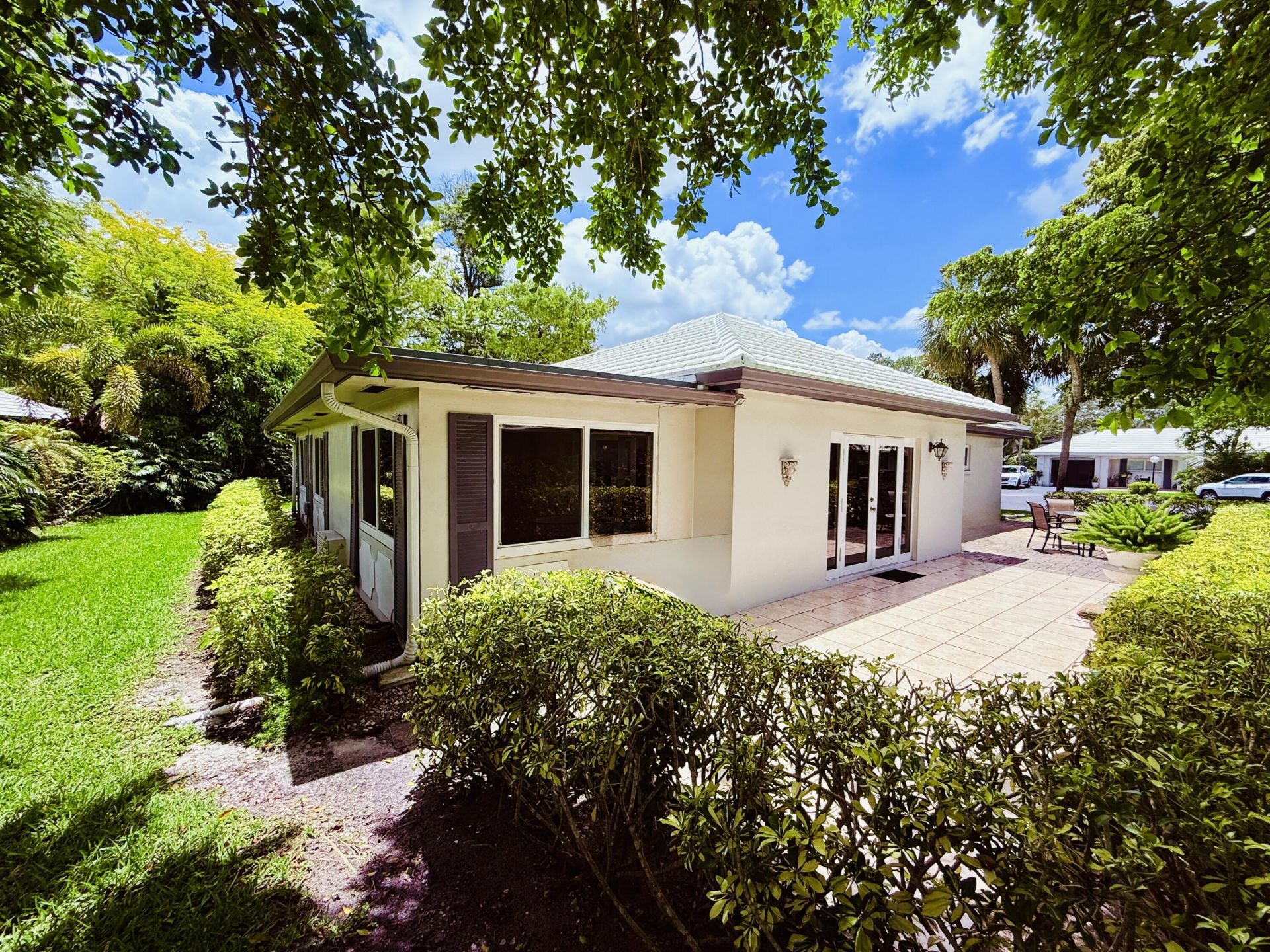 1019 E Cypress Drive, Pompano Beach, FL 33069 Photo