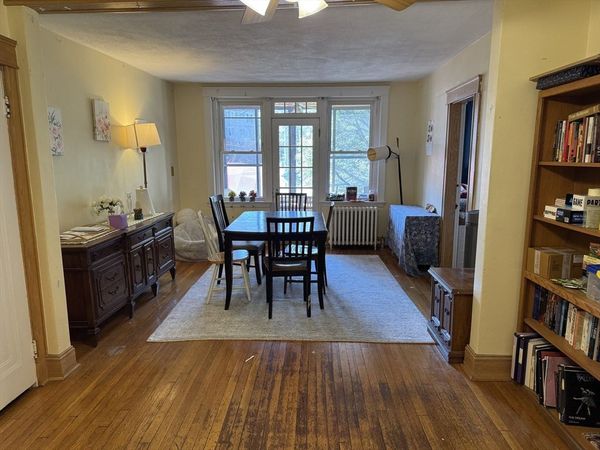 2039 Commonwealth Ave., Unit 6, Boston, MA 02135