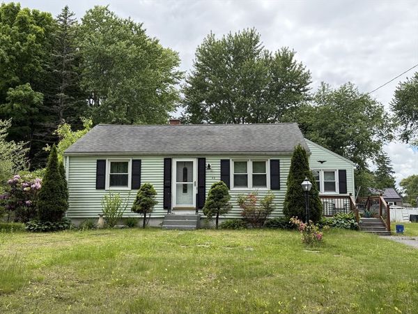 40 Aldrew Ter, Springfield, MA 01119