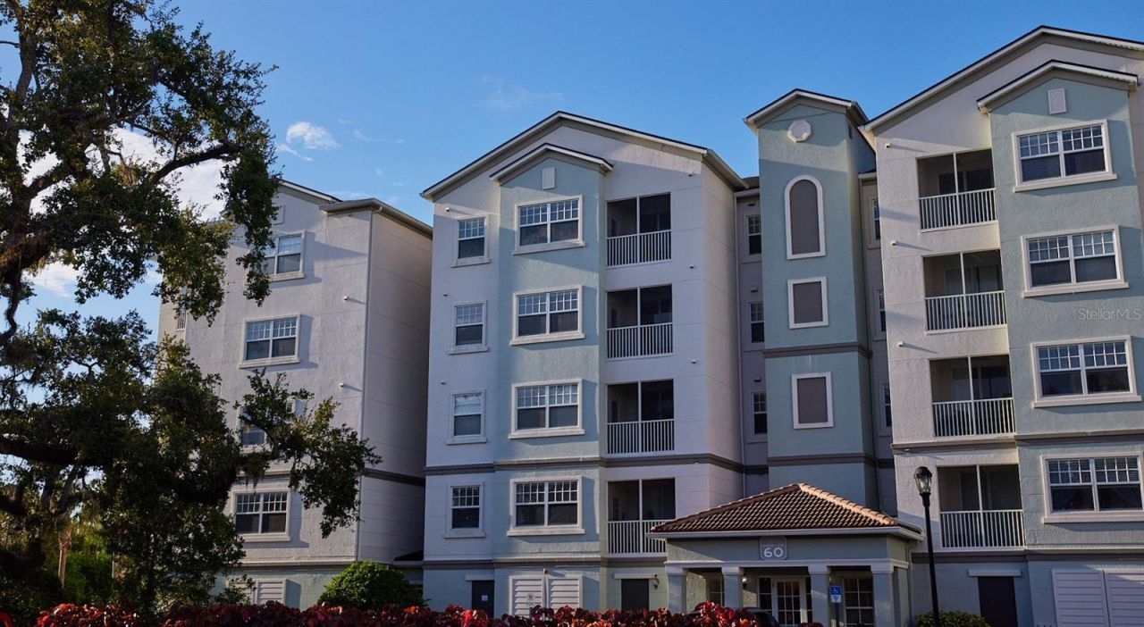 4 Maggie Lane, Unit Crescendo, Sarasota, FL 34232 Main Photo