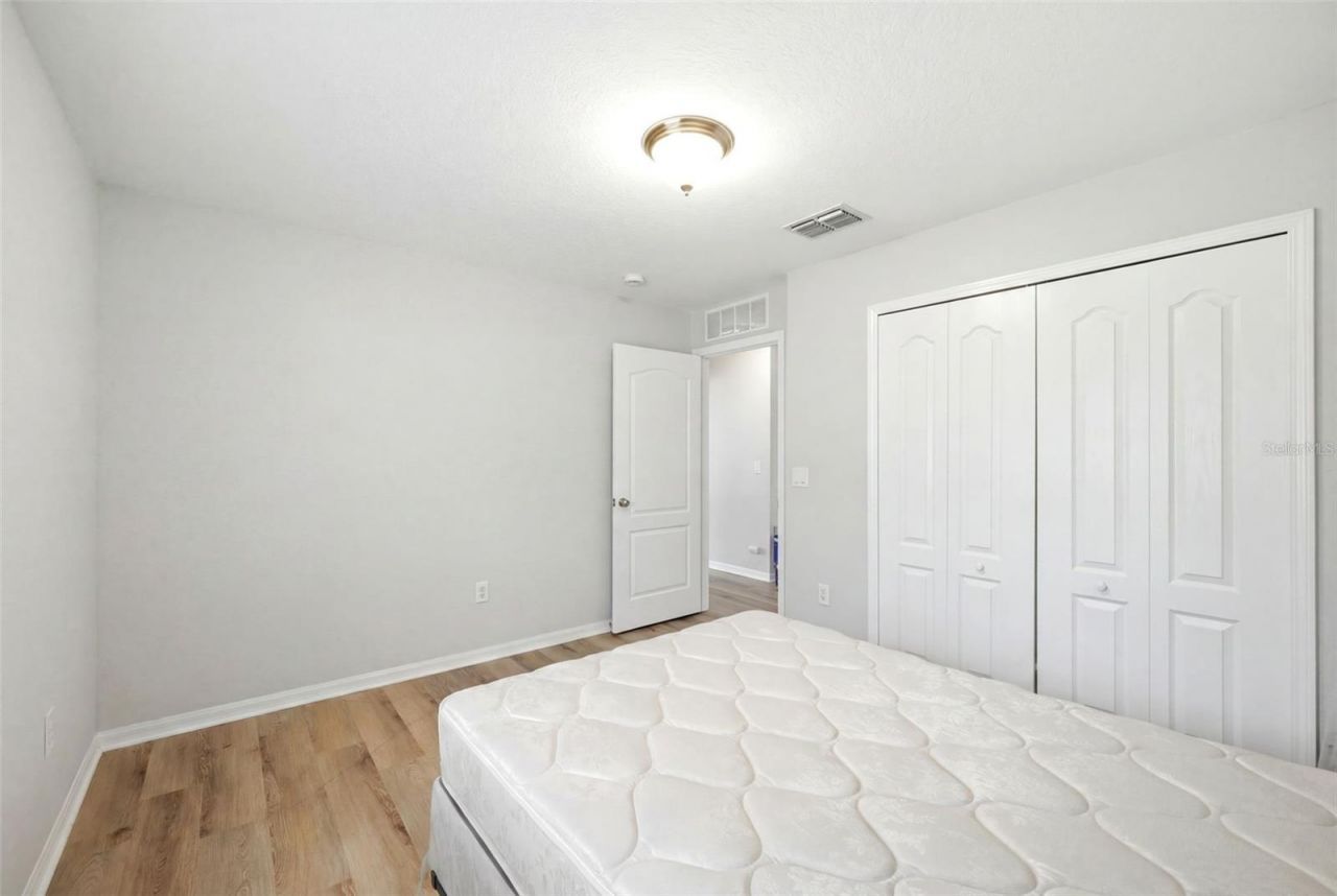 10154 Spring Hill Drive, Spring Hill, FL 34608 Photo