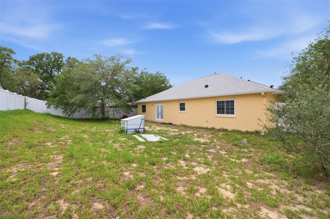 10154 Spring Hill Drive, Spring Hill, FL 34608 Photo