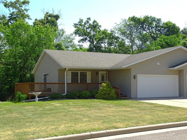 186 Country Lane, Durand, WI 54736