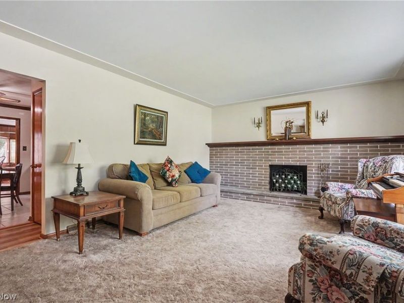 5035 New Road , Youngstown, OH 44515 Photo 3