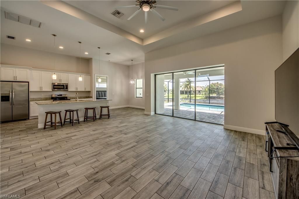 203 SW 14th Ave, Cape Coral, FL 33991 Photo