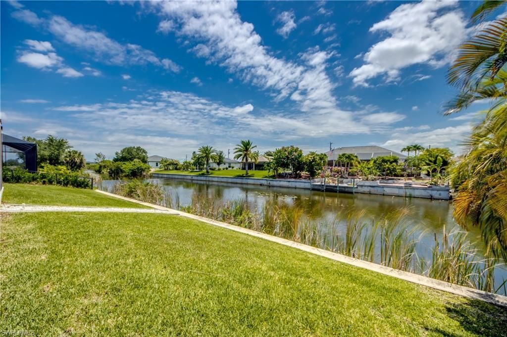 203 SW 14th Ave, Cape Coral, FL 33991 Photo