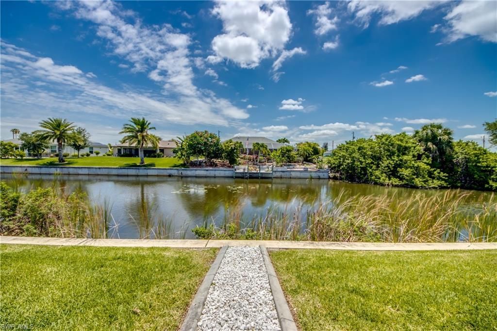 203 SW 14th Ave, Cape Coral, FL 33991 Photo