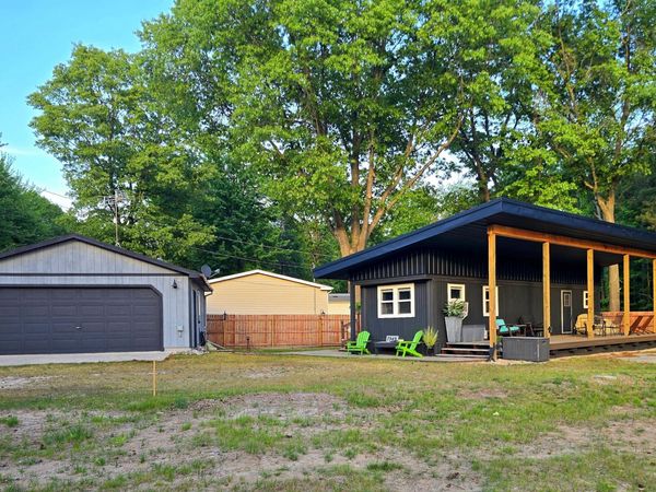 7949 W Fox Road, Mears, MI 49436