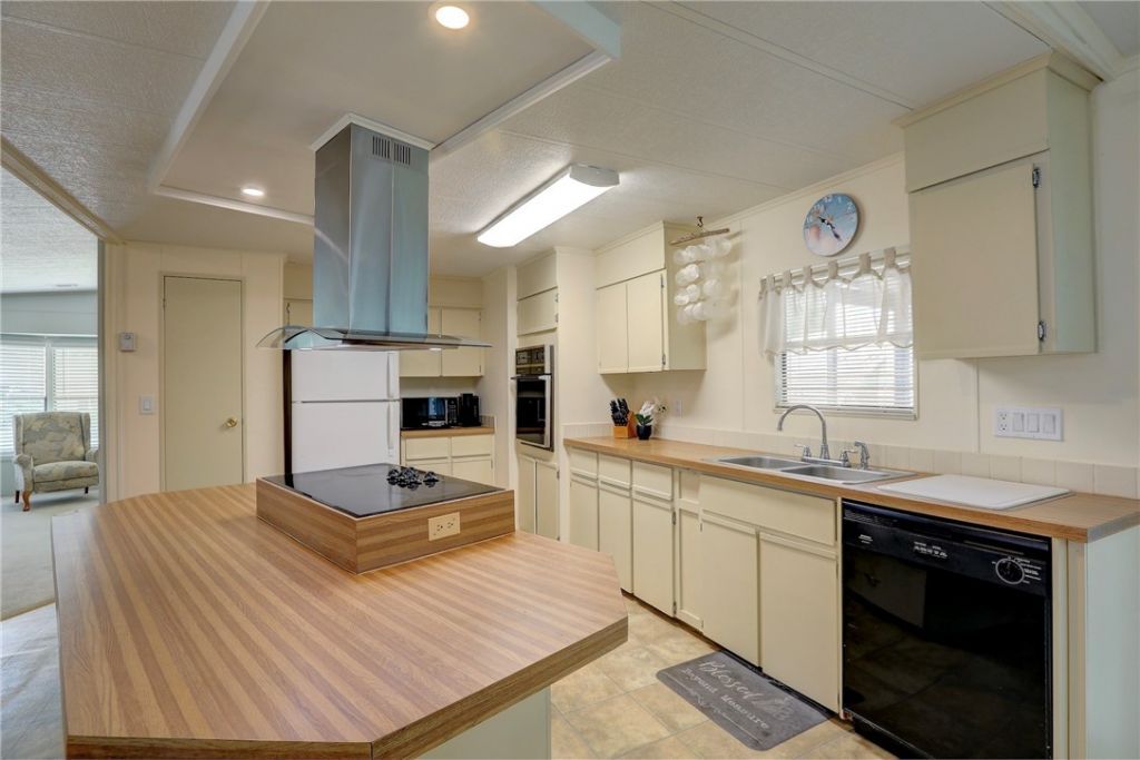 457 Marlin Circle, Barefoot Bay, FL 32976 Photo