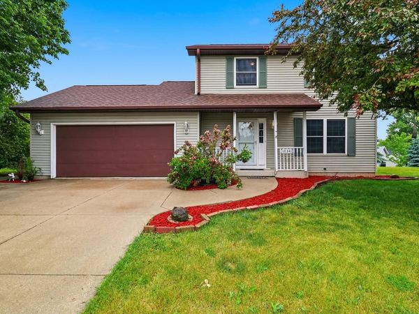 10341 S Oriole LANE, Oak Creek, WI 53154