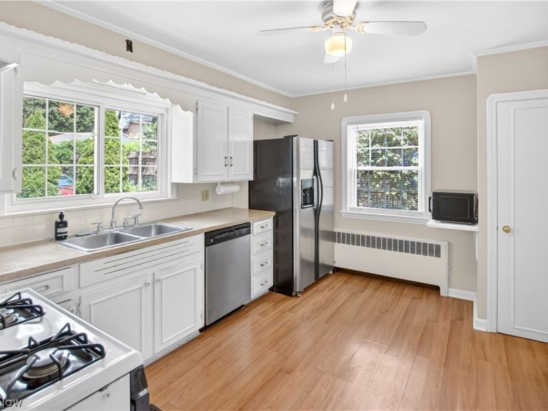 56 N Highland Avenue, Akron, OH 44303 Photo 11