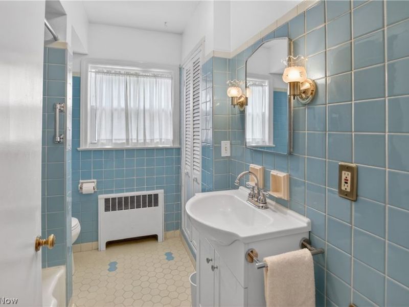 56 N Highland Avenue, Akron, OH 44303 Photo 15