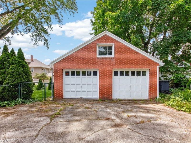 56 N Highland Avenue, Akron, OH 44303 Photo 34