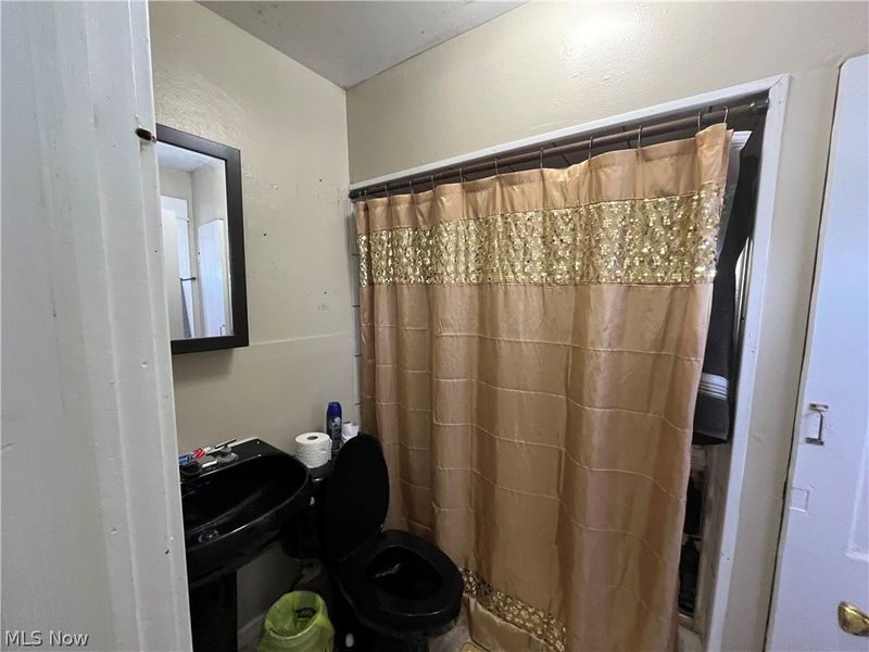 2135 W 96th Street , Cleveland, OH 44102 Photo 14