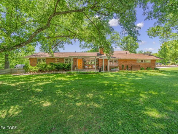 7121 Downing Drive, Knoxville, TN 37909