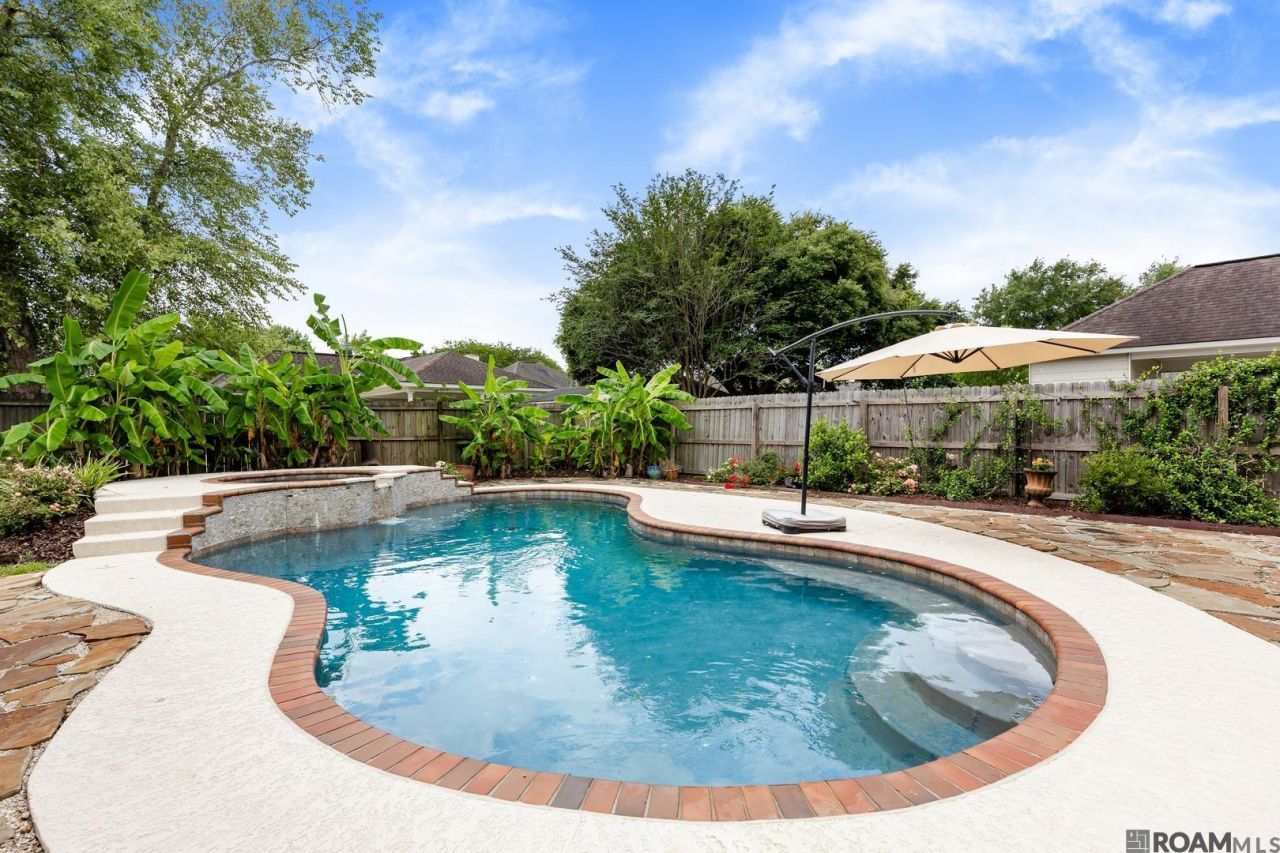 10254 Springbrook Ave, Baton Rouge, LA 70810 Main Photo