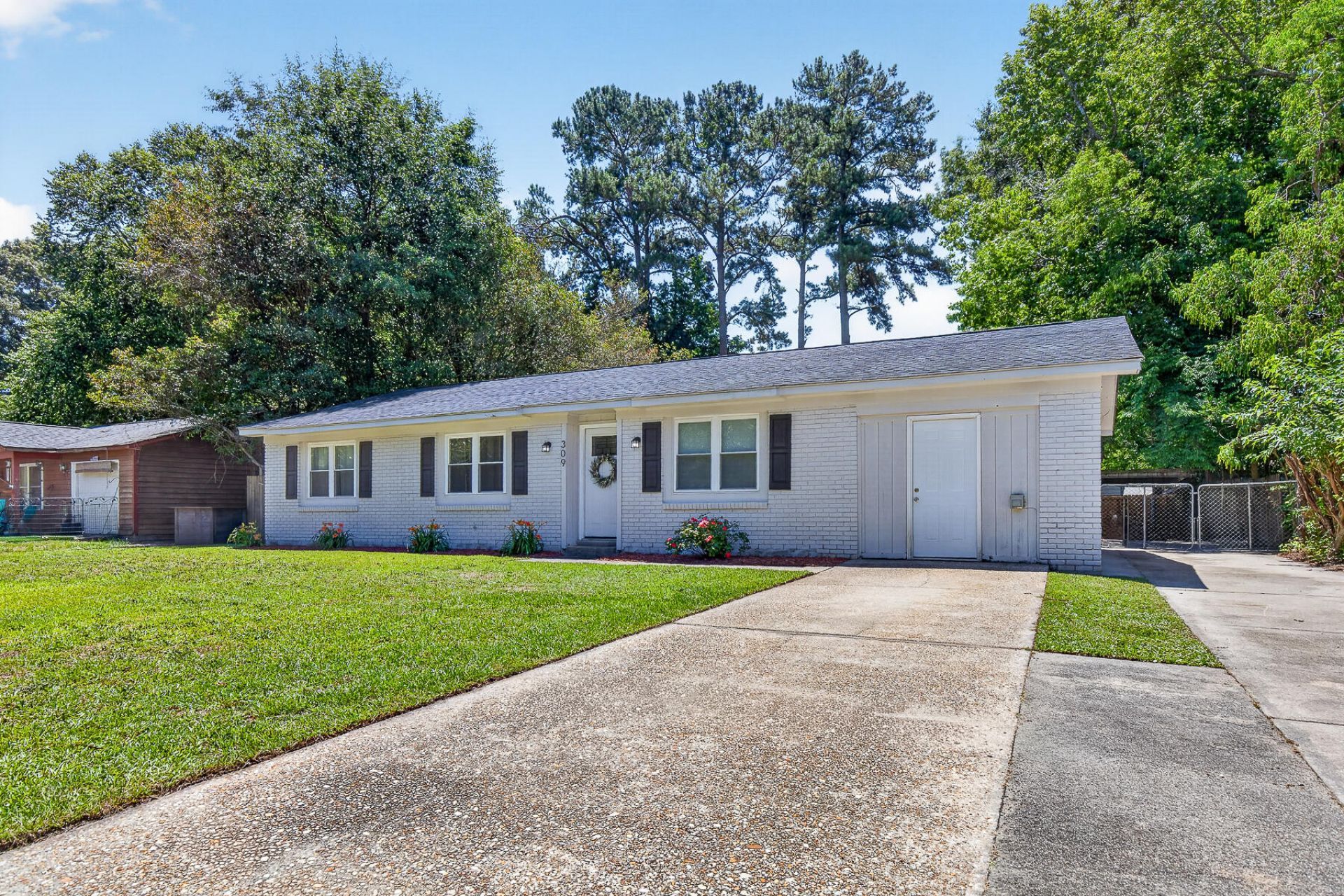 309 Logan Drive Photo 4