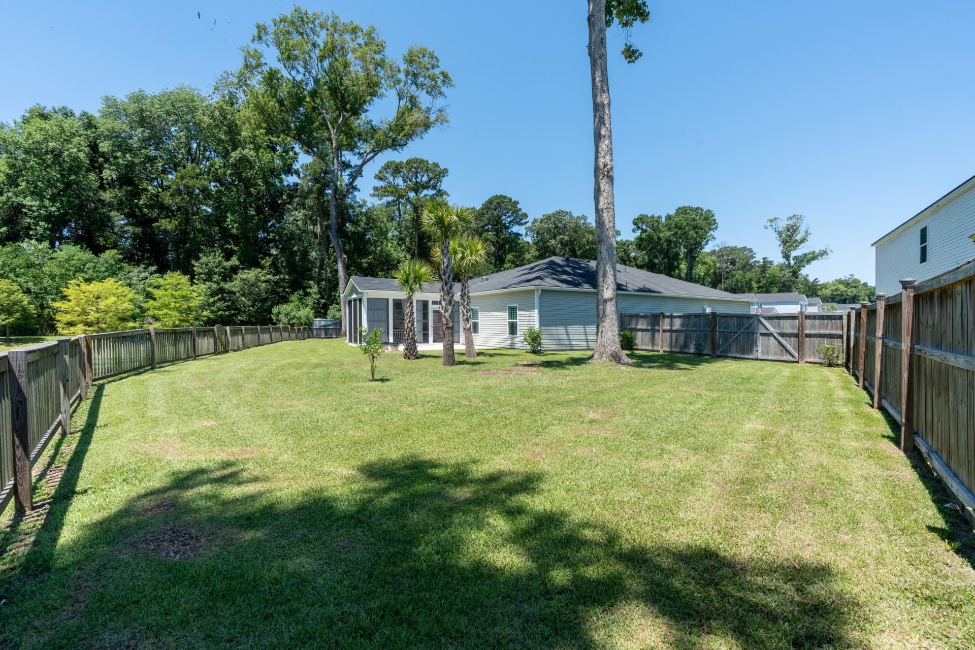 141 Vistawood Drive Photo 32