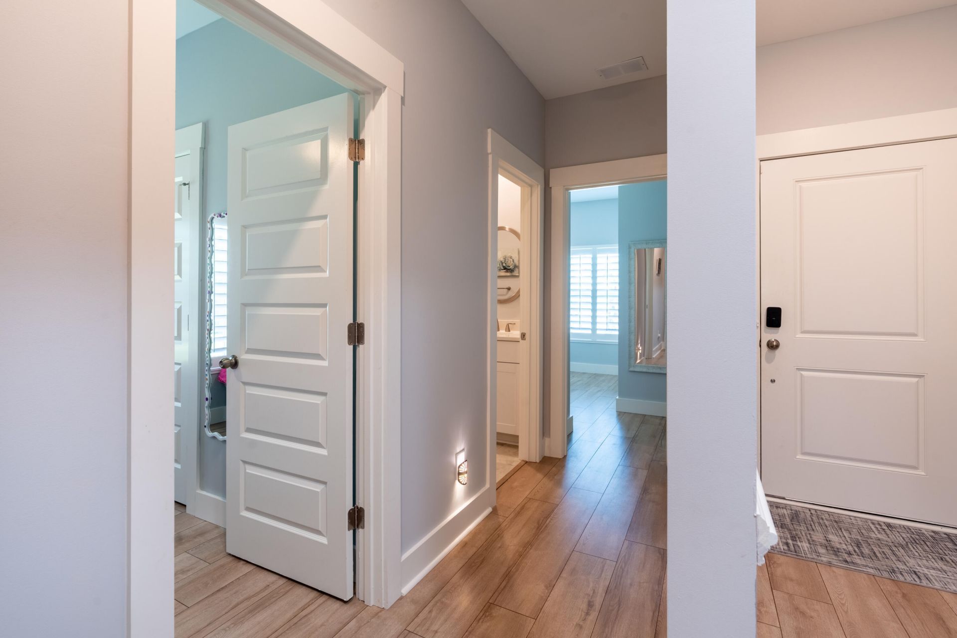 141 Vistawood Drive Photo 6
