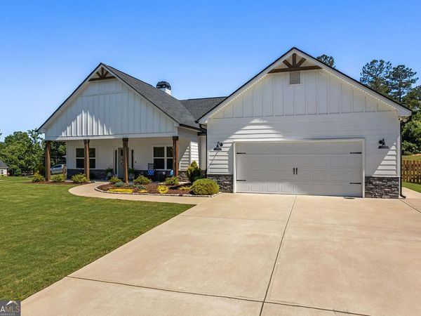 109 Whitley Xing, Rockmart, GA 30153