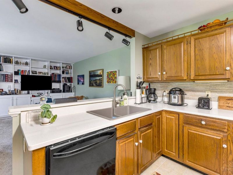 245 Miami Lakes Drive, Milford, OH 45150 Photo 10