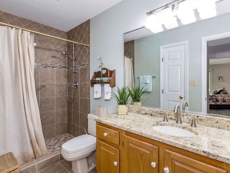 245 Miami Lakes Drive, Milford, OH 45150 Photo 31
