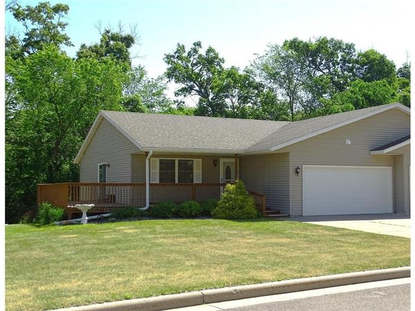 186 Country Lane, Durand, WI 54736