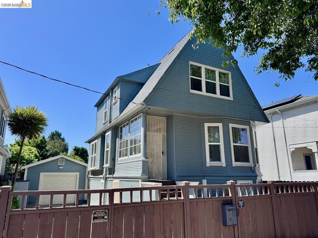2026 Woolsey St, Berkeley, CA 94703 Main Photo