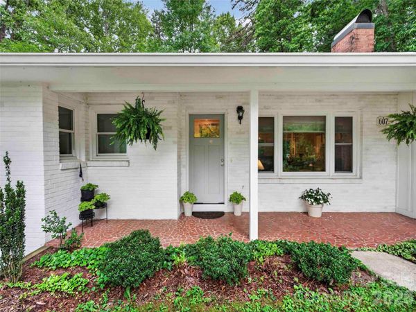 52 Melody Lane , Saluda, NC 28773