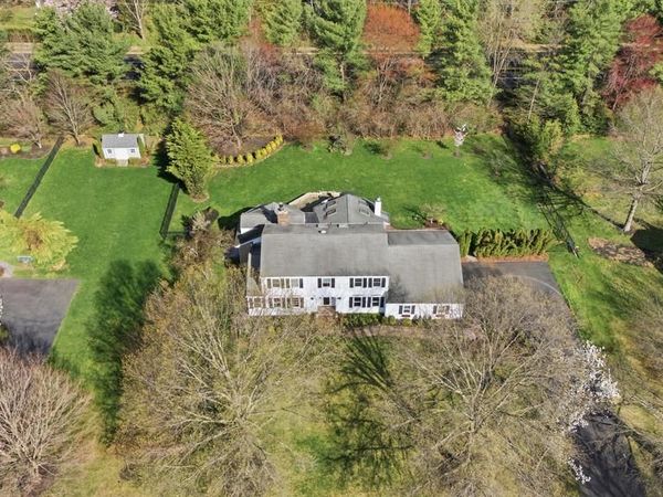 7 MONROE PLACE, CRANBURY, NJ 08512