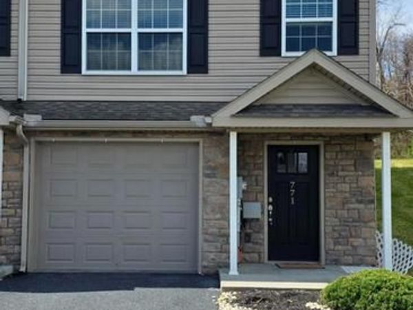 771 GREGS DRIVE , HARRISBURG, PA 17111