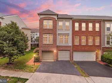 42476 REGAL WOOD DRIVE , BRAMBLETON, VA 20148