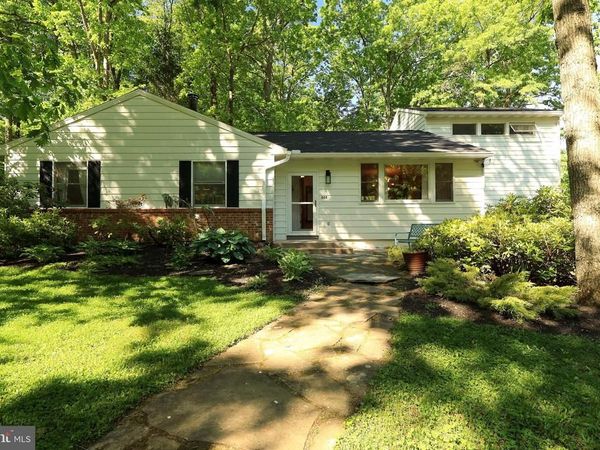 224 OAKLEY DRIVE , STATE COLLEGE, PA 16803