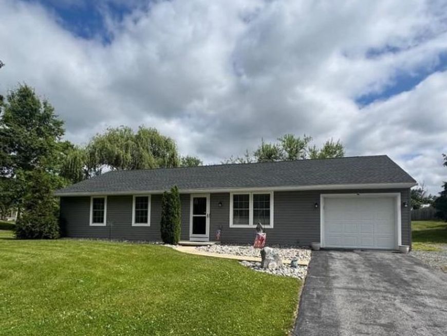 743 Lindia Drive, Chambersburg, PA 17202 Main Photo