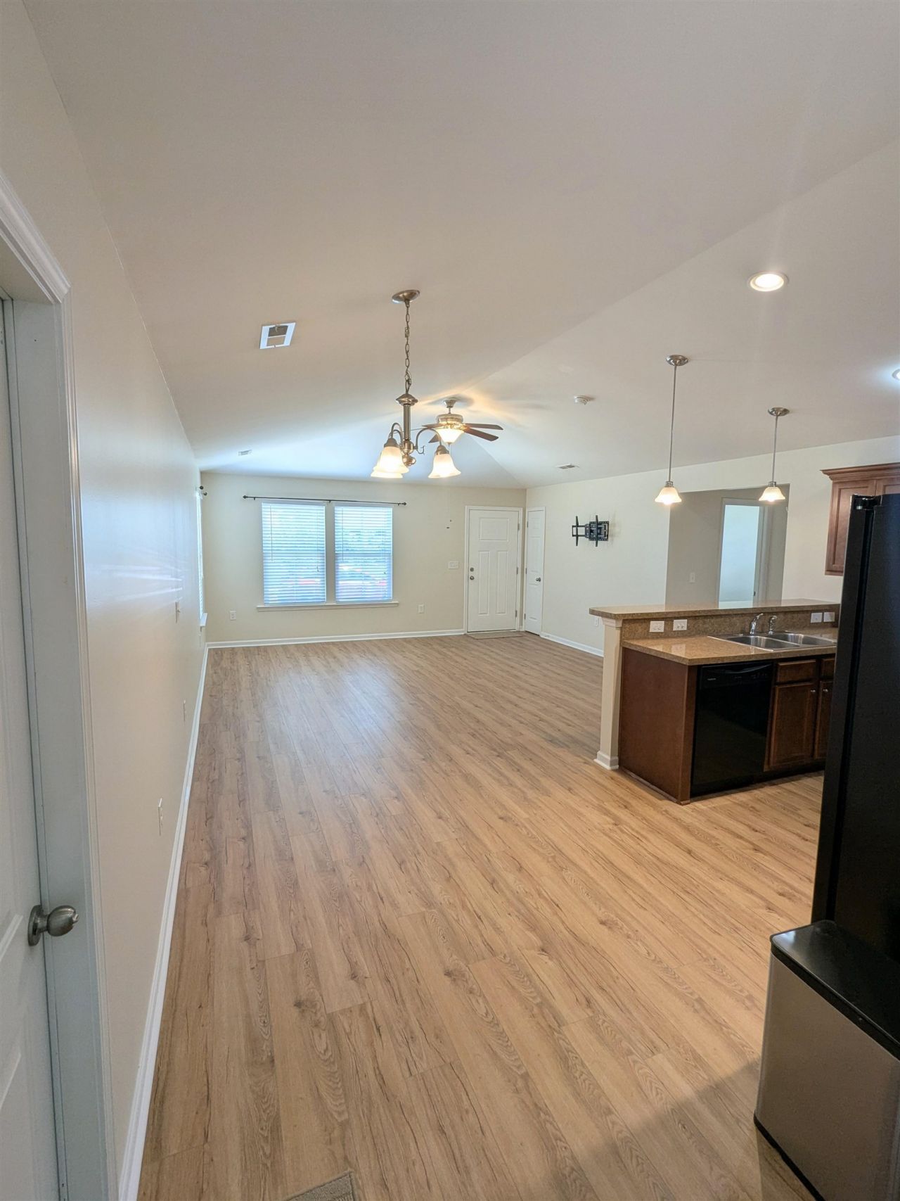 1328 Valor Rd.  Photo 12