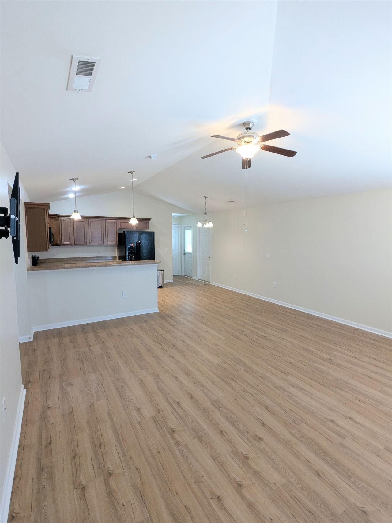 1328 Valor Rd.  Photo 8