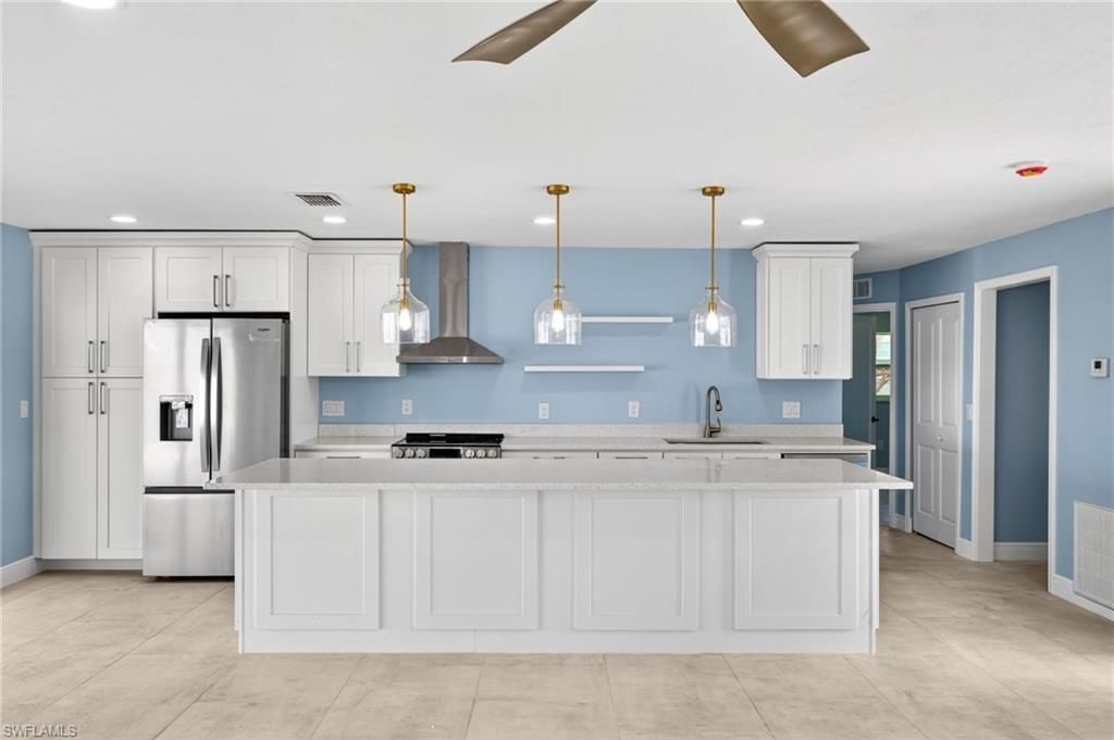 3 Bayview Blvd, Fort Myers Beach, FL 33931 Photo