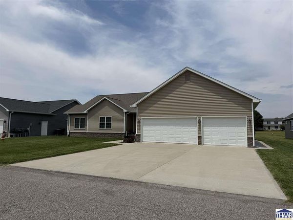 1082 Bogart Street, Clinton, IN 47842