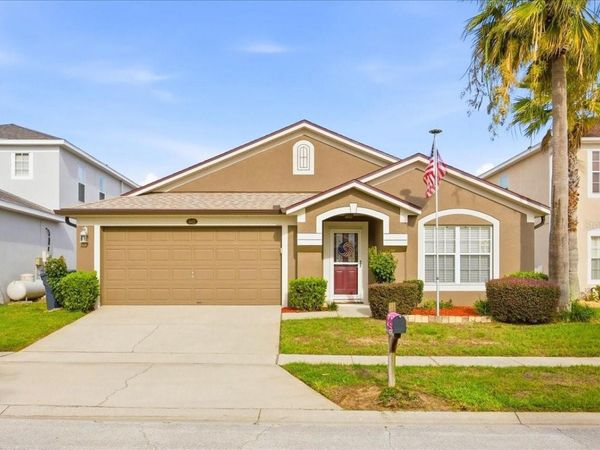 842 LOCKBREEZE DRIVE , DAVENPORT, FL 33897