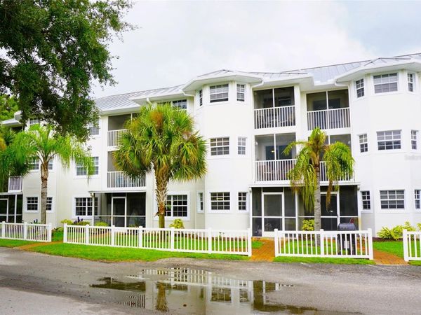2077 WETLAND POINT , Unit 1301, LUTZ, FL 33558